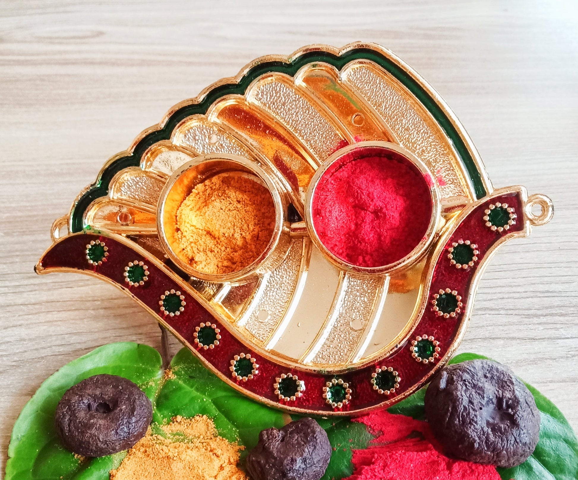 Leaf Shaped Acrylic Dibbi for Haldi Kumkum Chandan Roli – Return Gift for Festivals