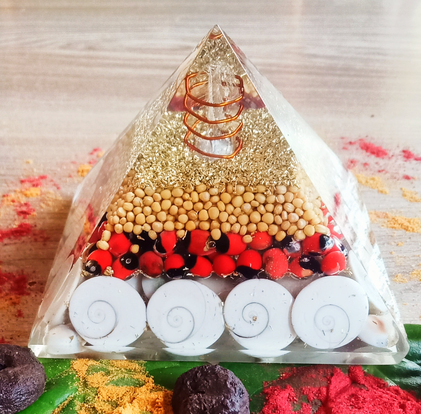 Pyramid Orgone / Reiki Crystal Healing Chakra/ Gomti Chakra (7cms L * 7 cms B * 6 cms H)