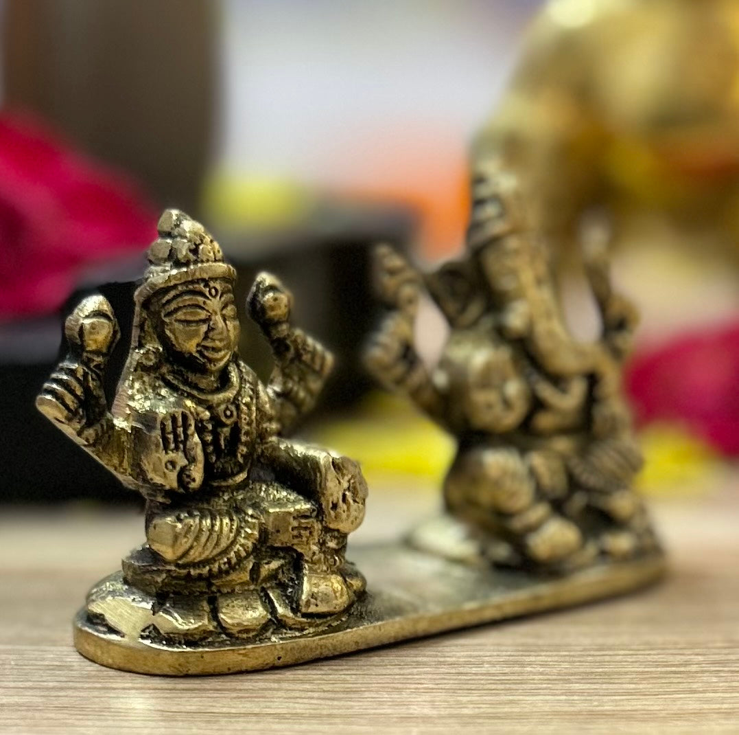 Laxmji Ganesh Ashtdhatu Brass Idol  for your Pooja Ghar / Home / Office - 225 gms (2 Inches H * 3 Inches L * 1.5 Inches W)