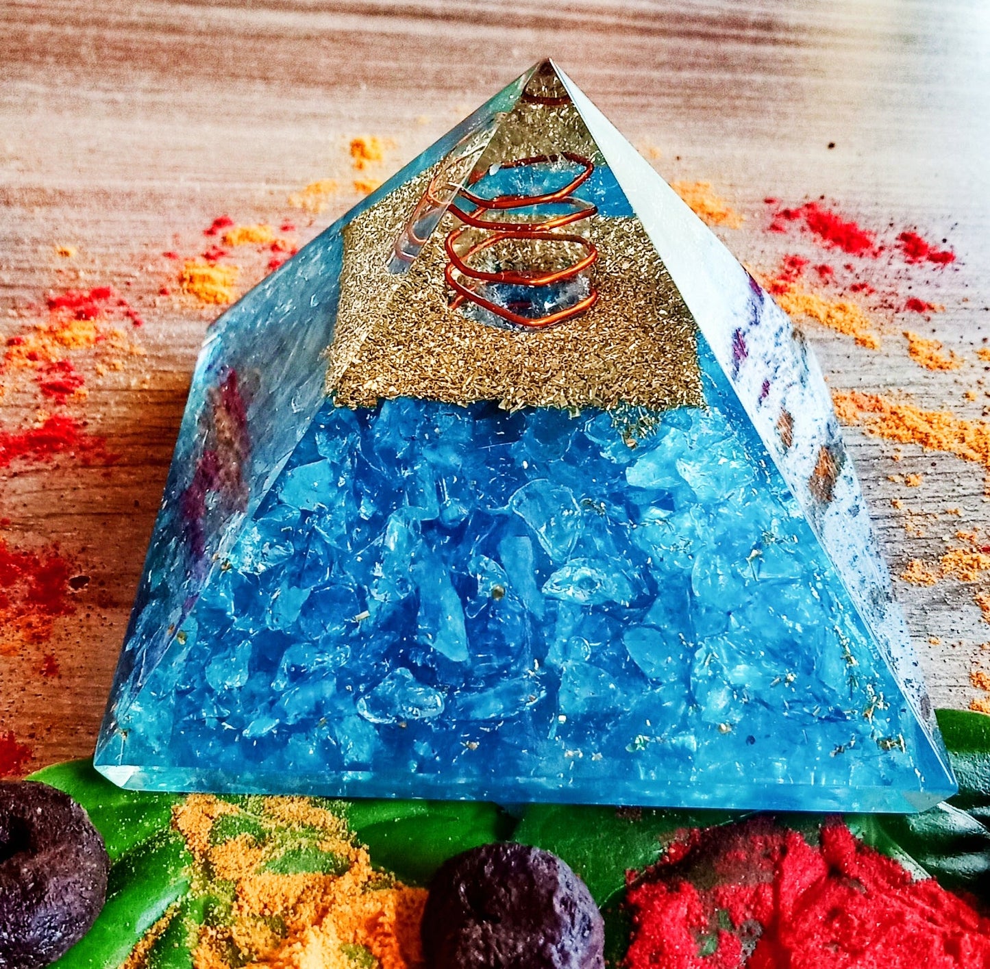 Pyramid Orgone / Reiki Crystal Healing Chakra/ Blue Onyx (7cms L * 7 cms B * 6 cms H)