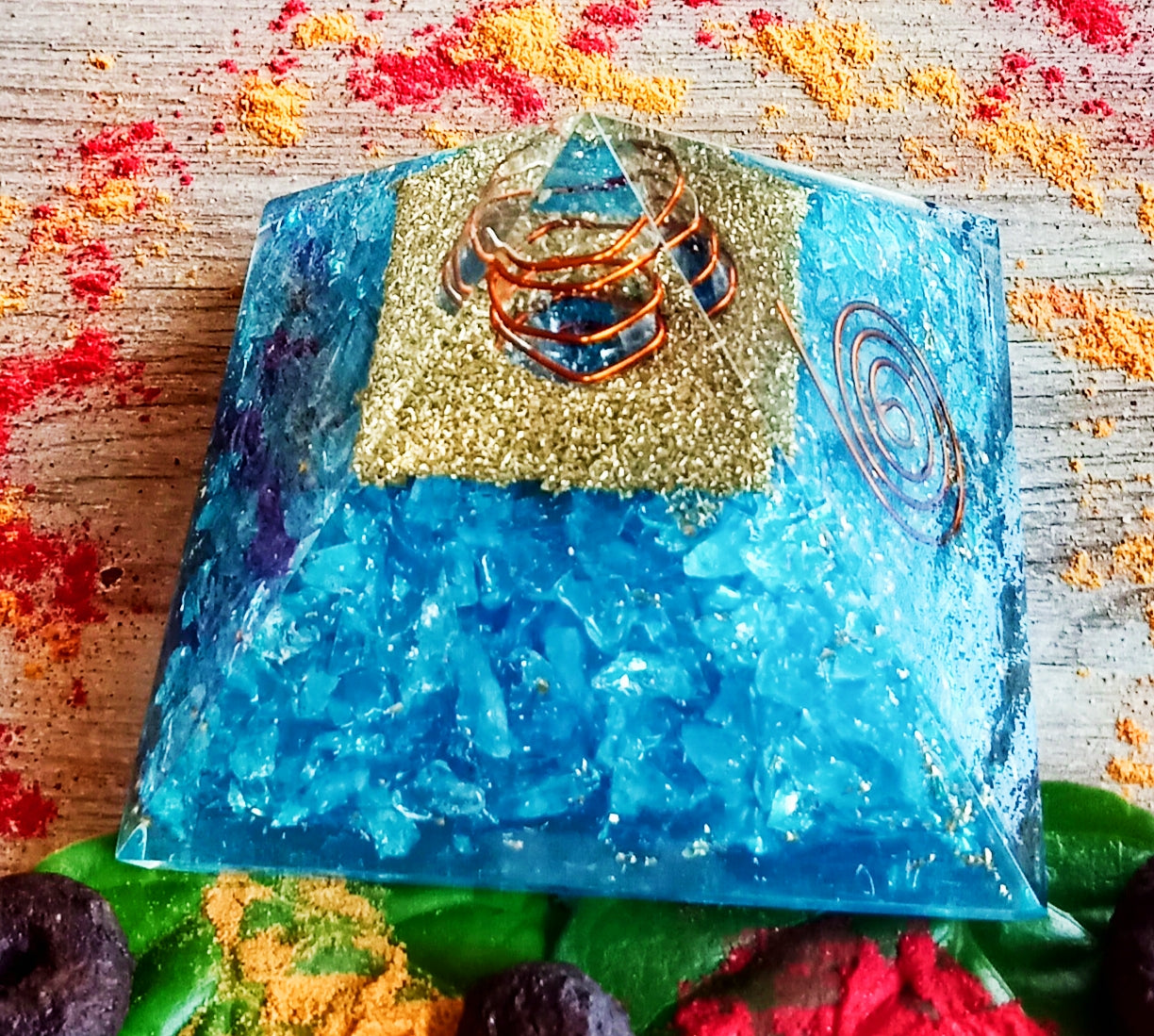 Pyramid Orgone / Reiki Crystal Healing Chakra/ Blue Onyx (7cms L * 7 cms B * 6 cms H)